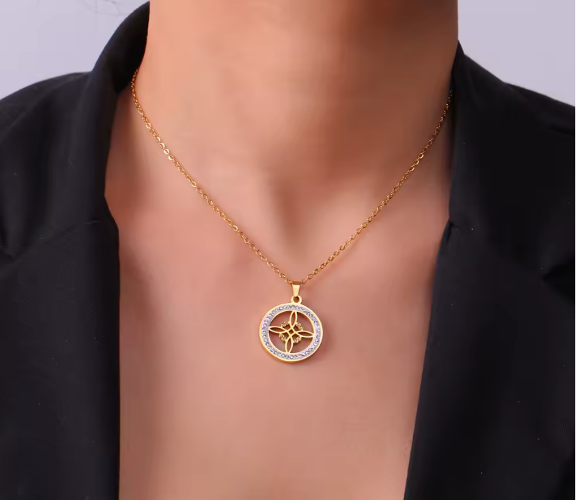 Collar nudo de bruja