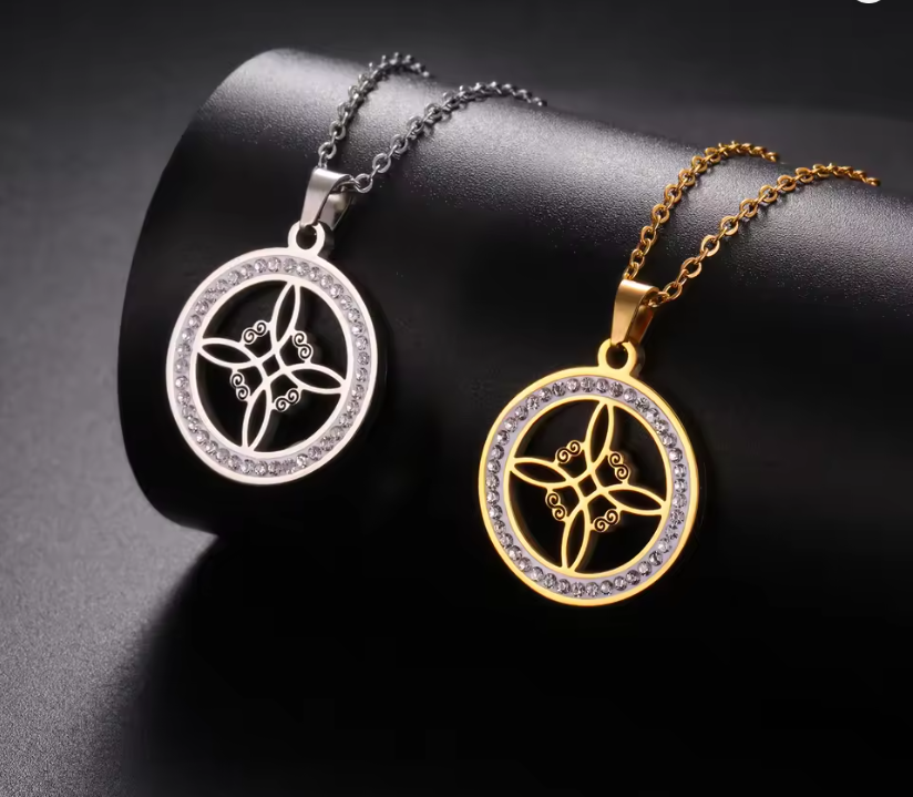 Collar nudo de bruja